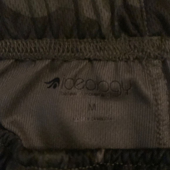 Bundle w/Camouflage Shirt and Shorts - Picture 4 of 4